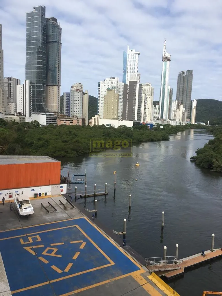 Apartamento 3 suítes para Venda no bairro Barra Sul em Balneário Camboriú