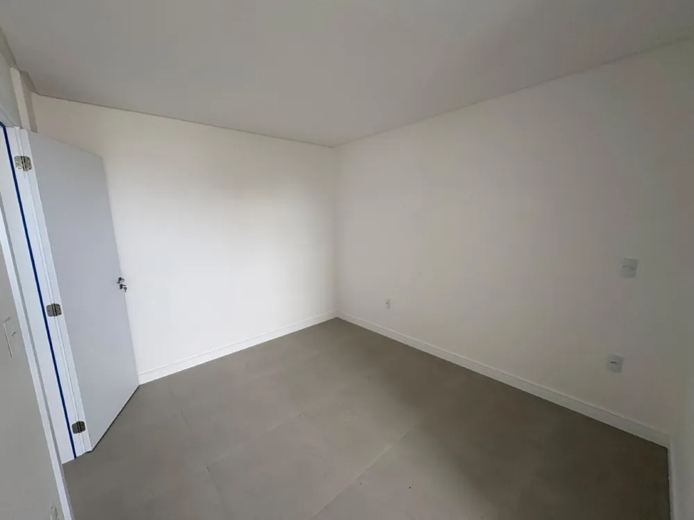 Apartamento para venda no bairro Lidia Duarte em Camboriú