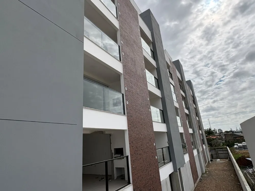 Apartamento para venda no bairro Lidia Duarte em Camboriú
