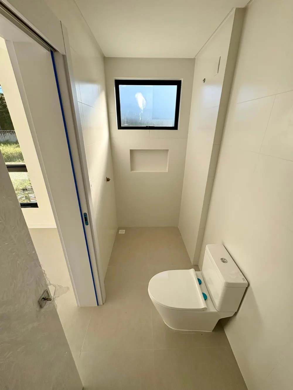 Sala comercial para reserva no bairro Meia Praia em Navegantes