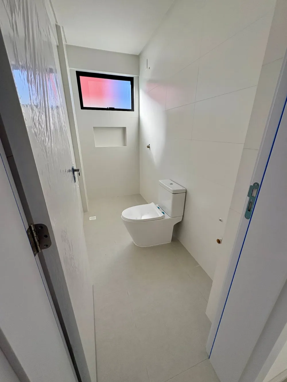 Sala comercial para reserva no bairro Meia Praia em Navegantes