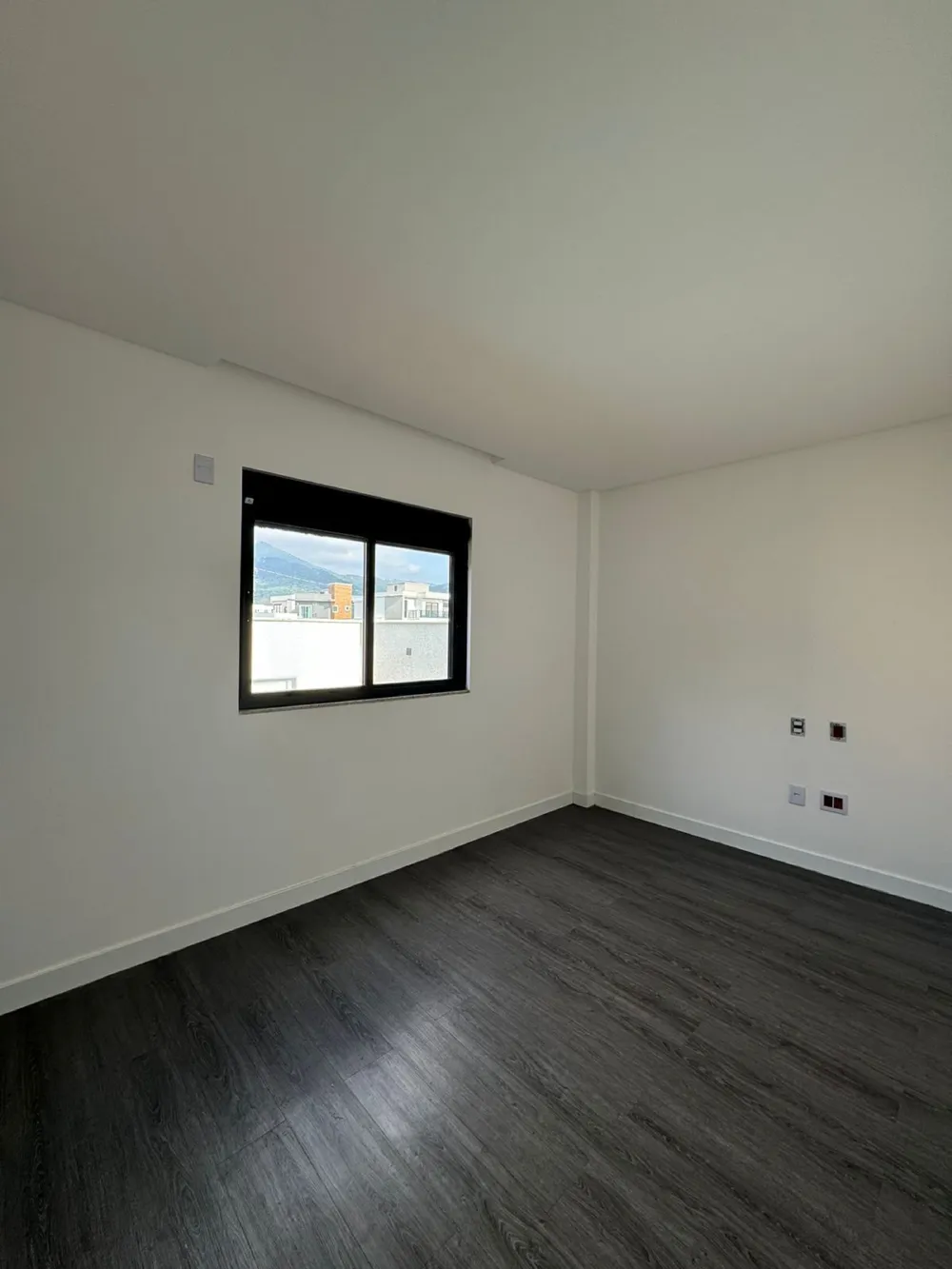 Casa 4 quartos para venda no bairro Areias em Camboriú