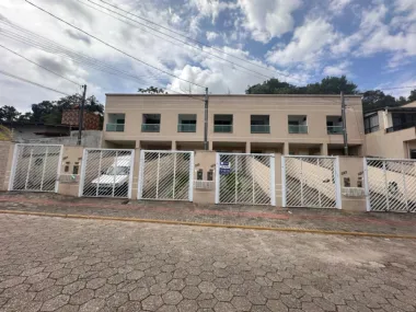 Casa para venda no bairro TABOLEIRO em Camboriú
