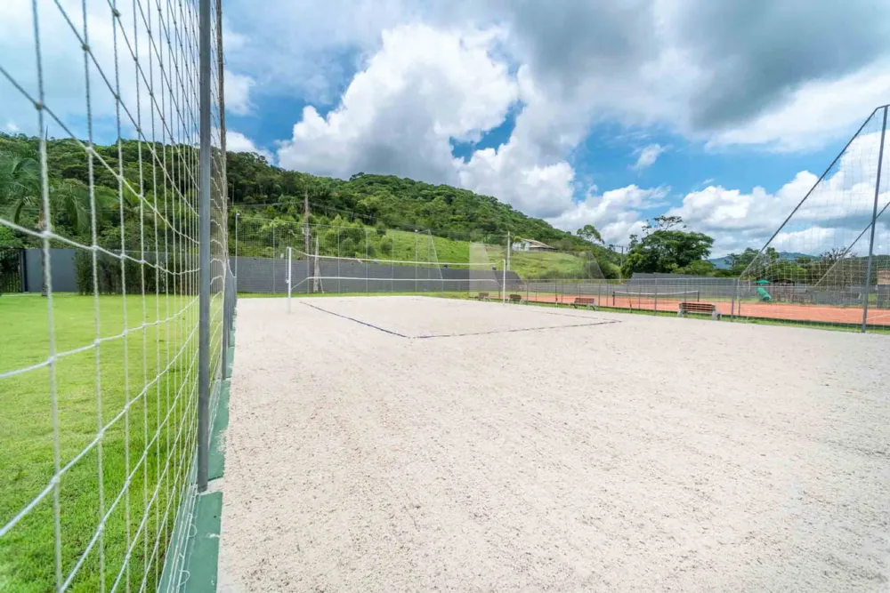 Terreno para venda no bairro Rio do Meio em Camboriú