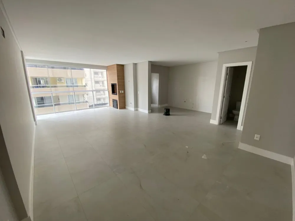 Apartamento 3 quartos para venda no bairro Pioneiros em Balneário Camboriú