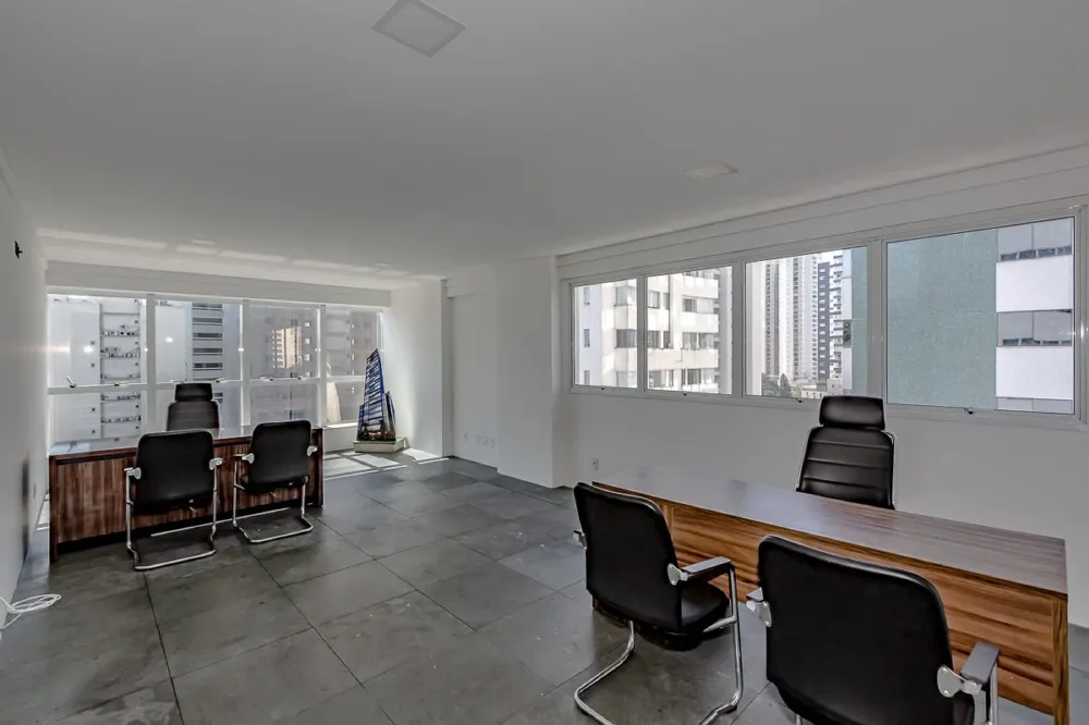 Sala comercial para venda no bairro Pioneiros em Balneário Camboriú