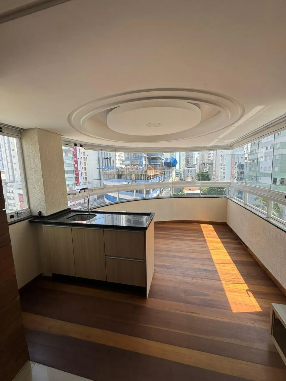 Apartamento 3 quartos para venda no bairro Centro em Balneário Camboriú