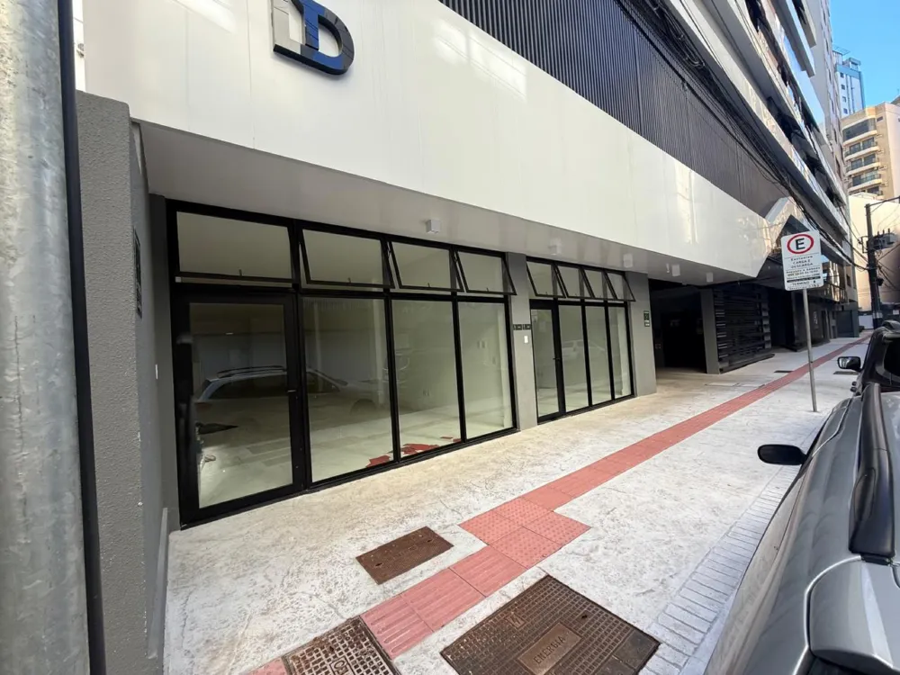 Sala comercial para venda no bairro Barra Sul em Balneário Camboriú