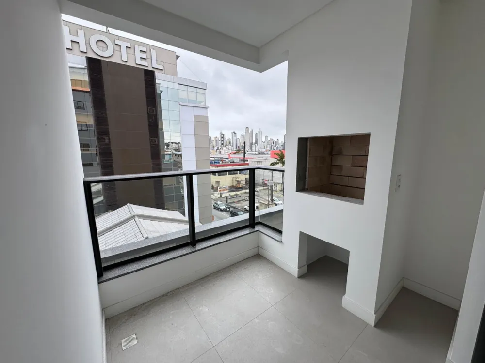 Apartamento para venda no bairro Estados em Balneário Camboriú