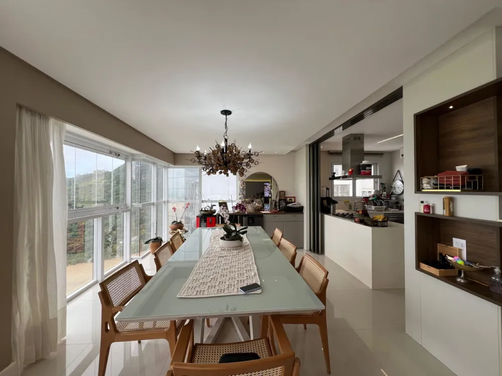 Apartamento para venda no bairro Barra Sul em Balneário Camboriú