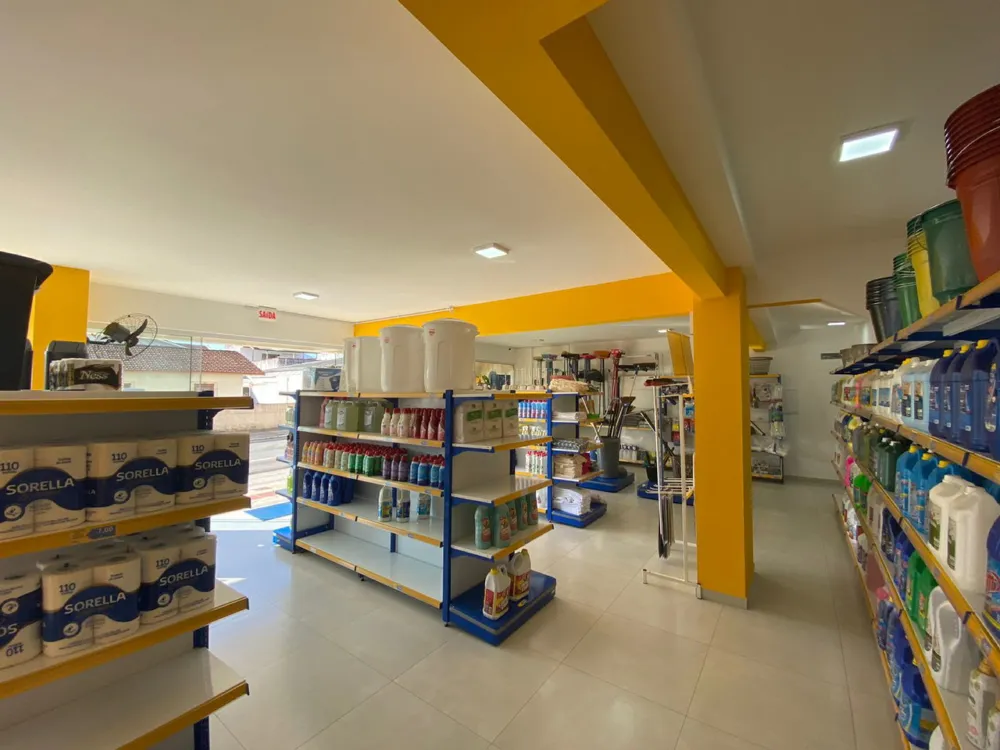 Sala comercial para venda no bairro Centro em Camboriú