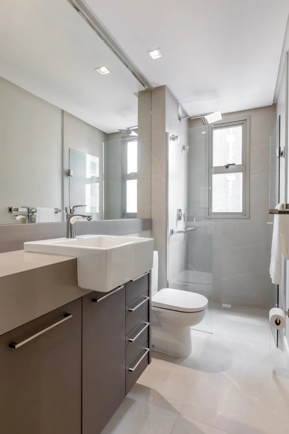 Apartamento 4 quartos para venda no bairro Pontal Norte em Balneário Camboriú
