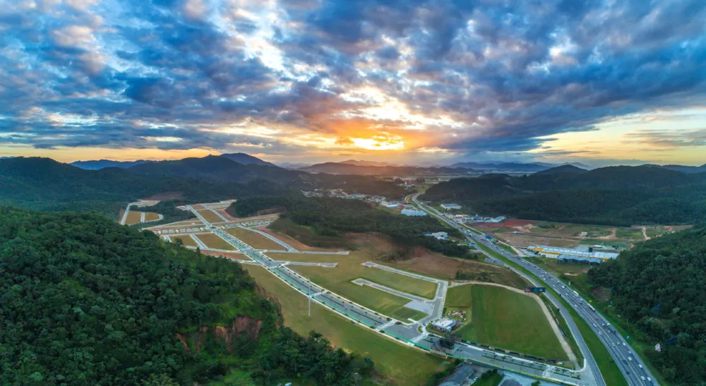 Terreno para venda no bairro Várzea do Ranchinho em Camboriú
