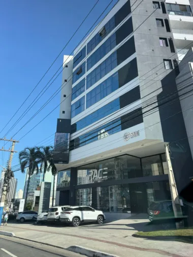 Apartamento 2 quartos para venda no bairro Ariribá em Balneário Camboriú