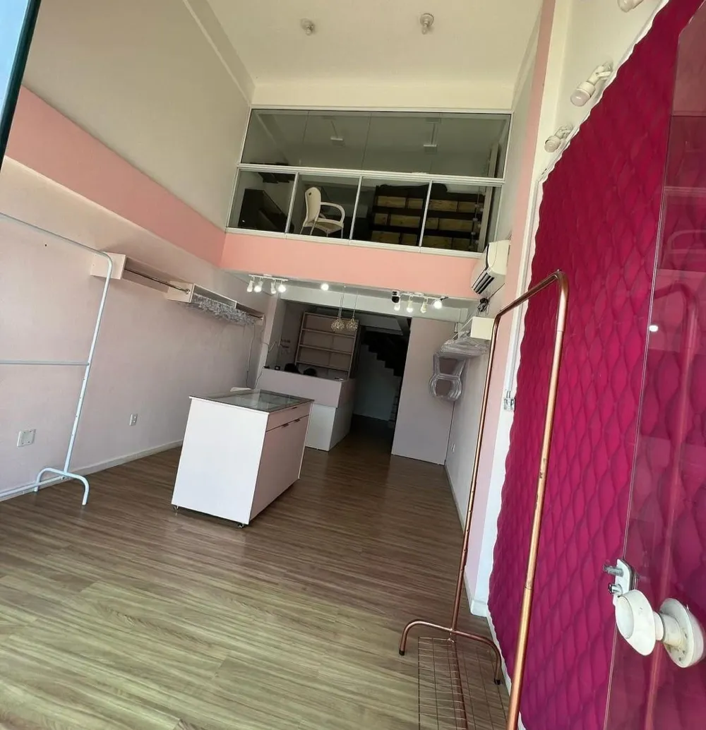 Sala comercial para venda no bairro Monte Alegre em Camboriú