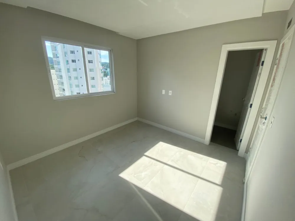 Apartamento 3 quartos para venda no bairro Pioneiros em Balneário Camboriú