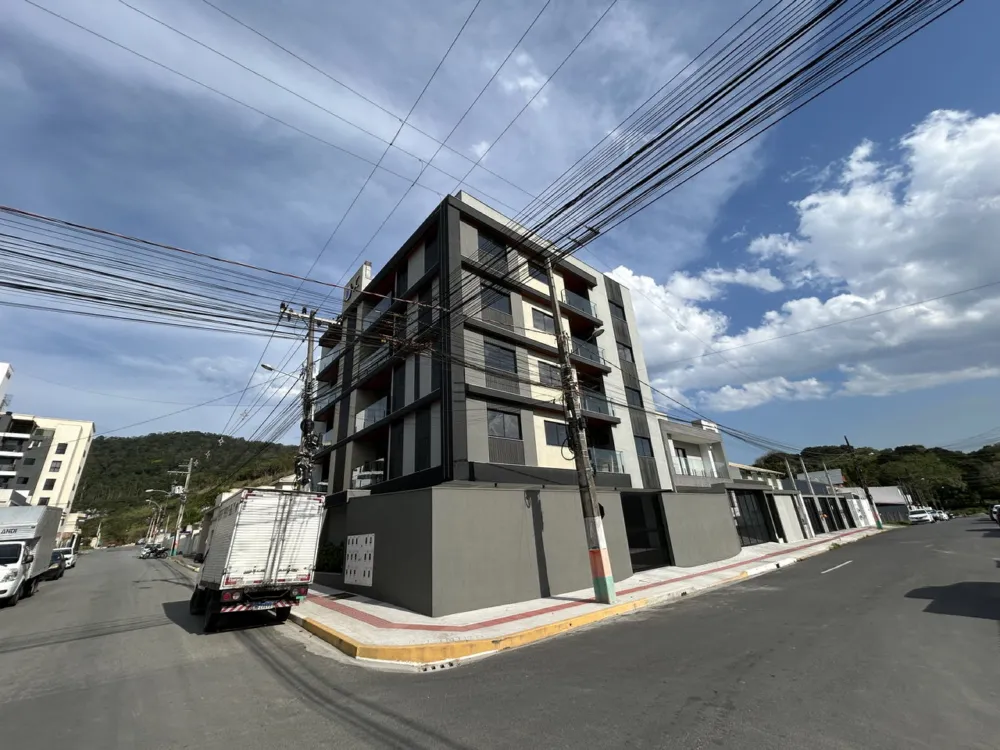 Apartamento 2 quartos para reserva no bairro Sao francisco de assis em Camboriú