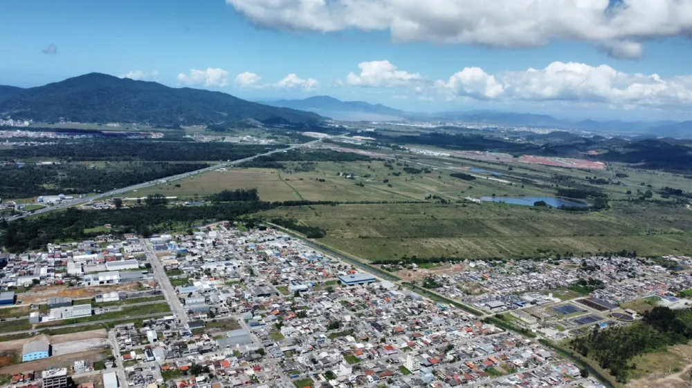 Sala comercial para venda no bairro Morretes em Itapema