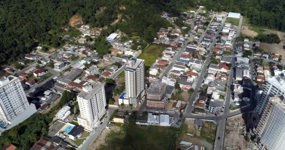 Apartamento 2 quartos para venda no bairro Tabuleiro dos Oliveiras em Itapema