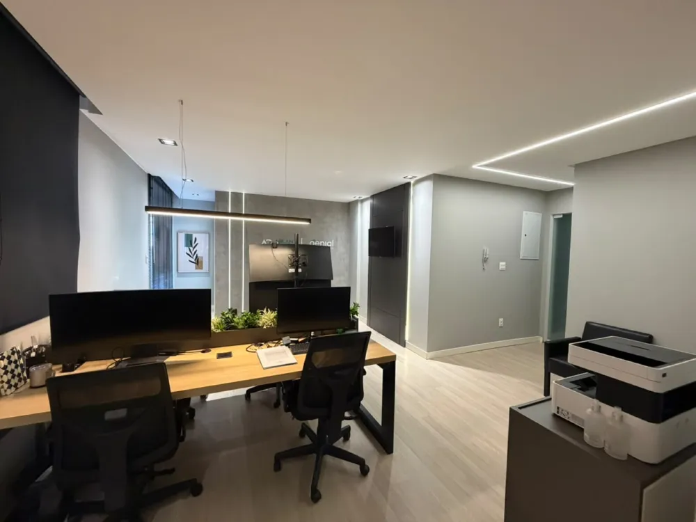 Sala comercial para venda no bairro Ariribá em Balneário Camboriú