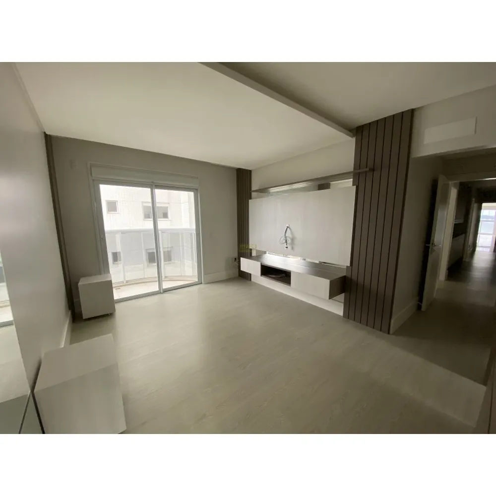 Apartamento Alto Padrão com 04 suítes Frente Mar