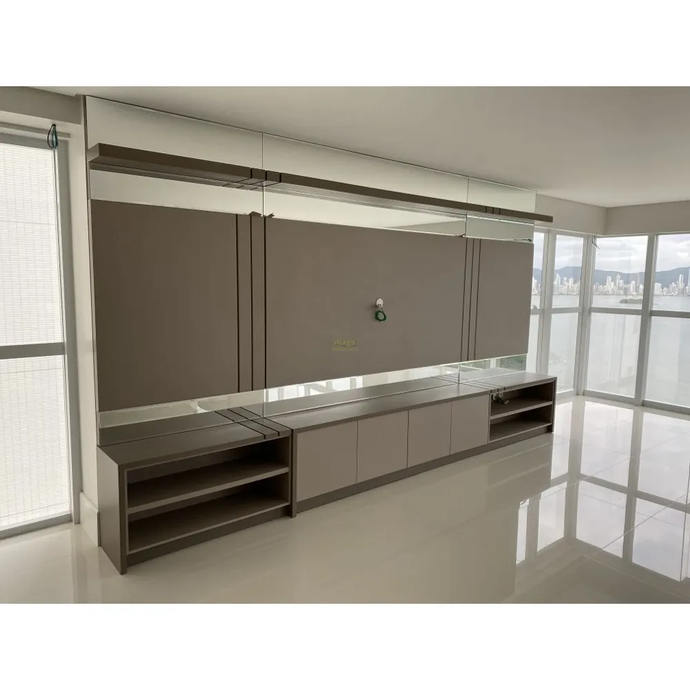 Apartamento Alto Padrão com 04 suítes Frente Mar