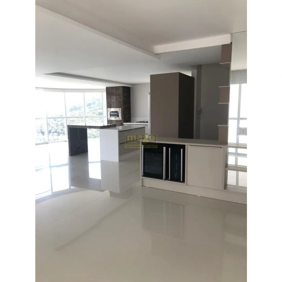 Apartamento Alto Padrão na Barra Norte Frente Mar