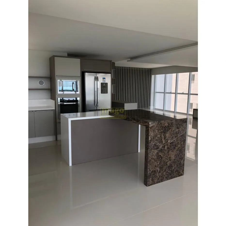 Apartamento Alto Padrão na Barra Norte Frente Mar