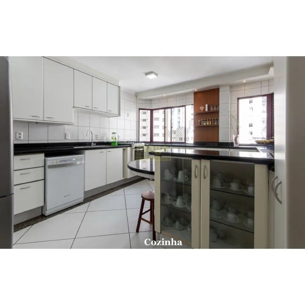 Apartamento único em Balneário Camboriú