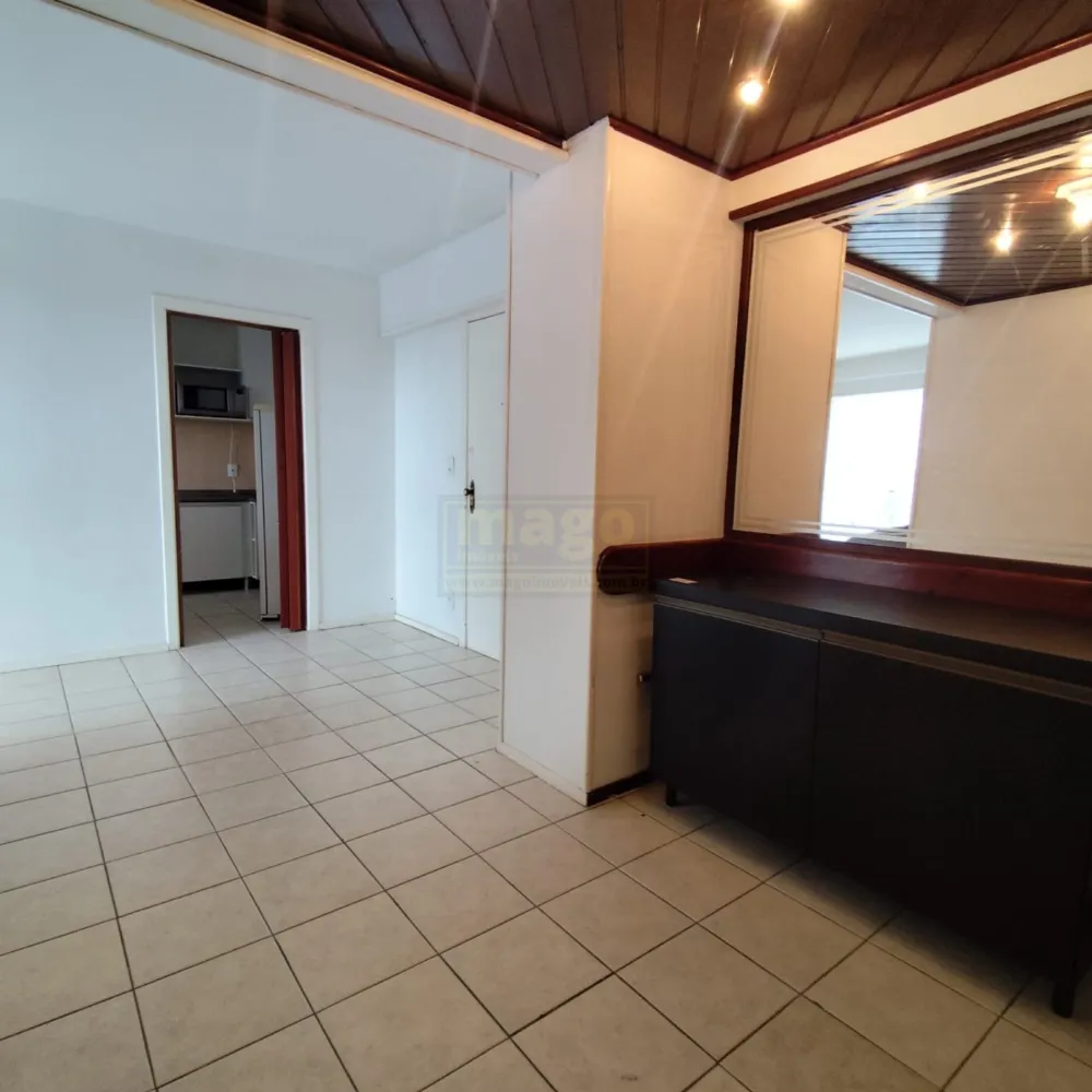 Apartamento à venda na Barra Norte, com ótima localização