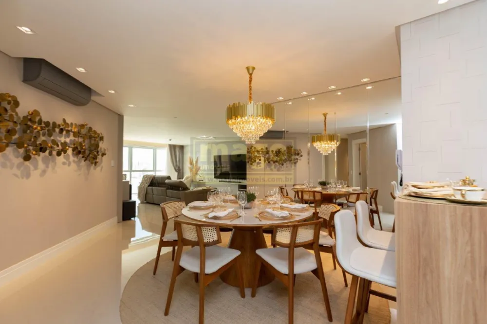 Apartamento 3 suítes, mobiliado e decorado no Centro de BC