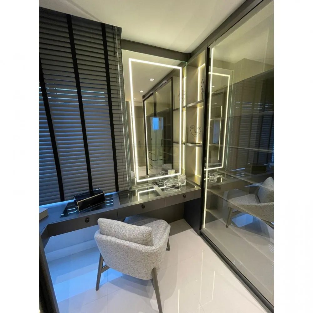 Cobertura duplex 4 suítes no Centro de Balneário Camboriú!
