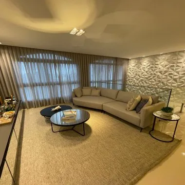 Cobertura duplex 4 suítes no Centro de Balneário Camboriú!