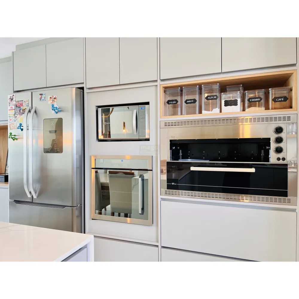Apartamento com Vista Mar e mobiliado com 3 suítes em Balneário Camboriú