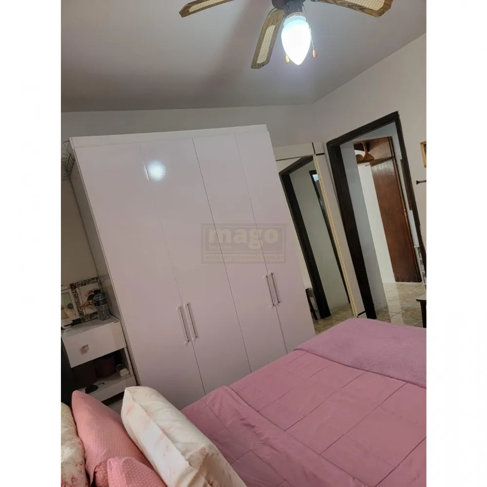 Casa à venda com 5 suítes em Balneário Camboriú