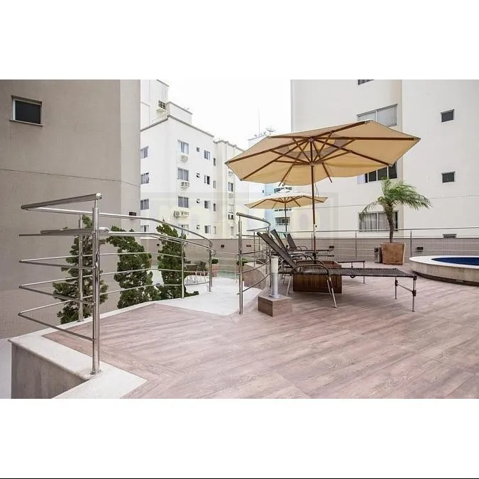 Apartamento com 3 suítes e 4 vagas de garagem na Barra Sul