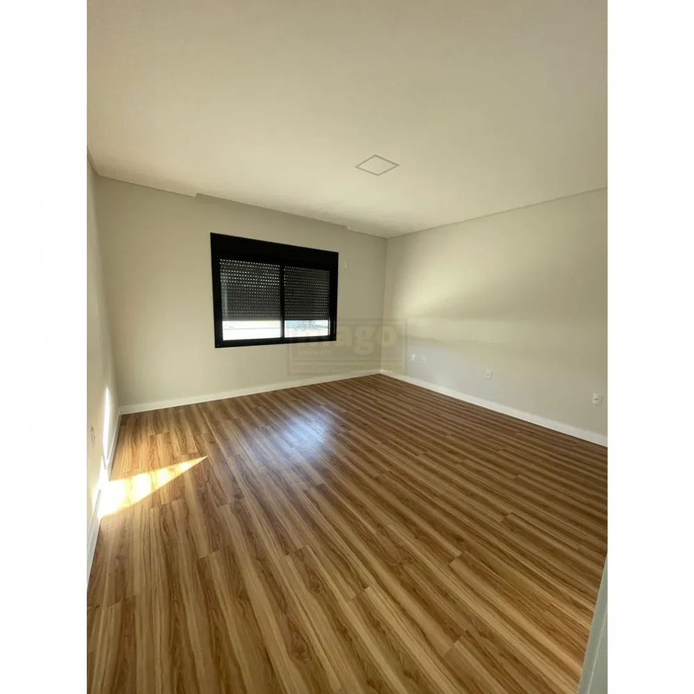 Casa de alto padrão à venda em condominio fechado