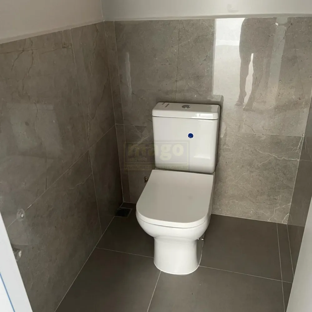Magnífica Casa em Condomínio Fechado na Praia Brava
