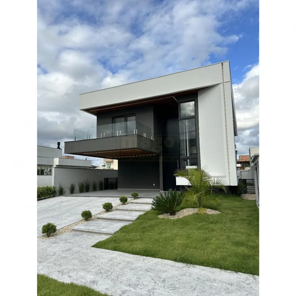 Casa com 4 suítes em condomínio fechado