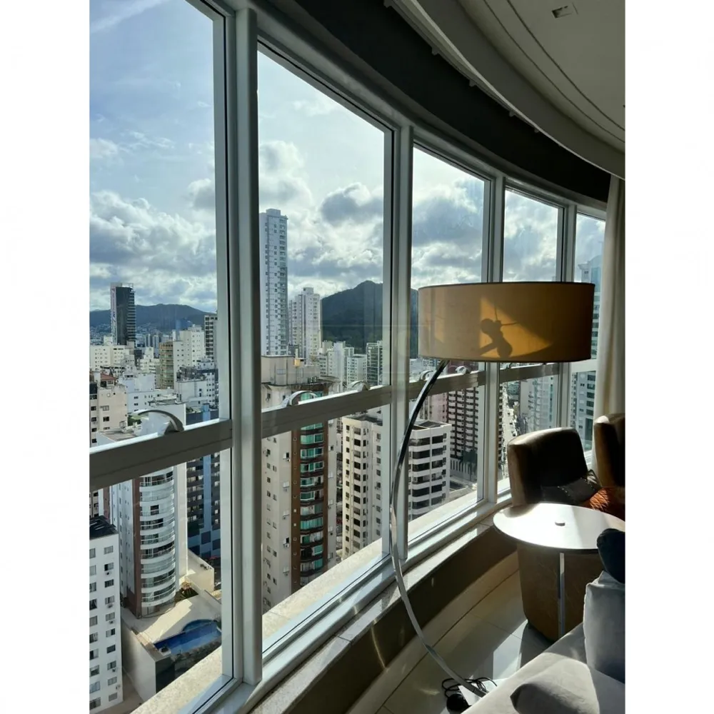 Belíssimo Apartamento de luxo no coração de Balneário Camboriú!