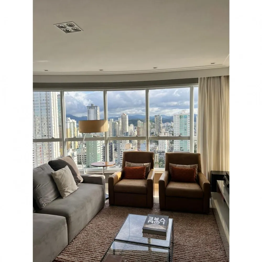 Belíssimo Apartamento de luxo no coração de Balneário Camboriú!