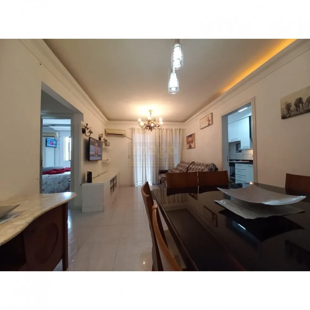 APARTAMENTO PARA INVESTIR OU MORAR NO CENTRO DE BALNEÁRIO!