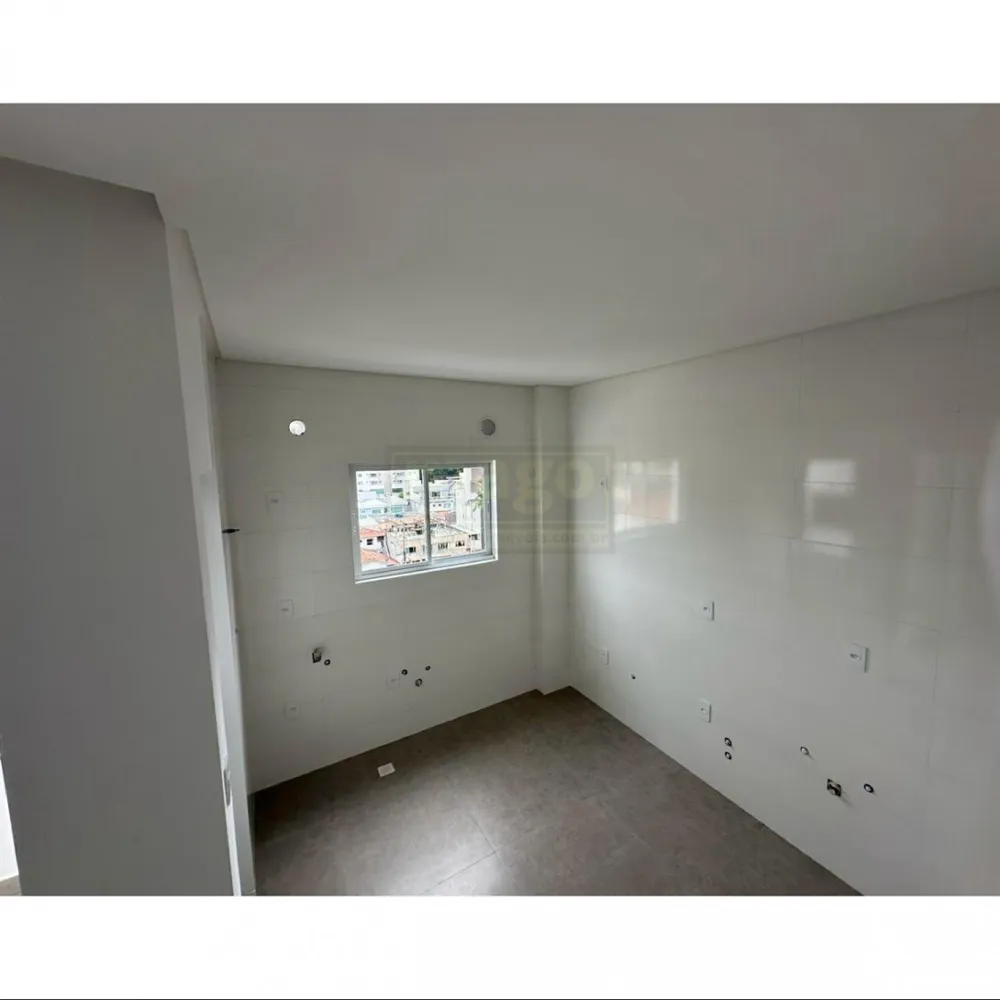 Apartamento Novo nas Nações para Venda