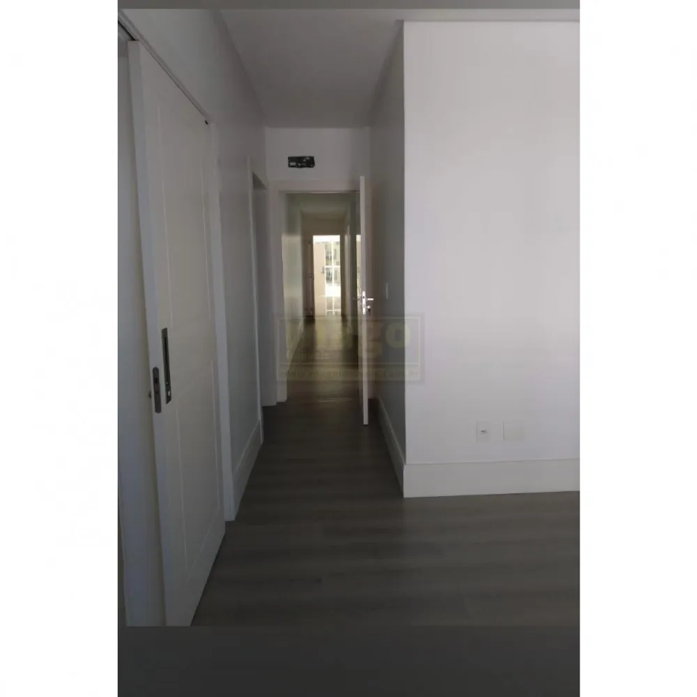 APARTAMENTO NA QUADRA DO MAR PARA VOCÊ DECORAR!