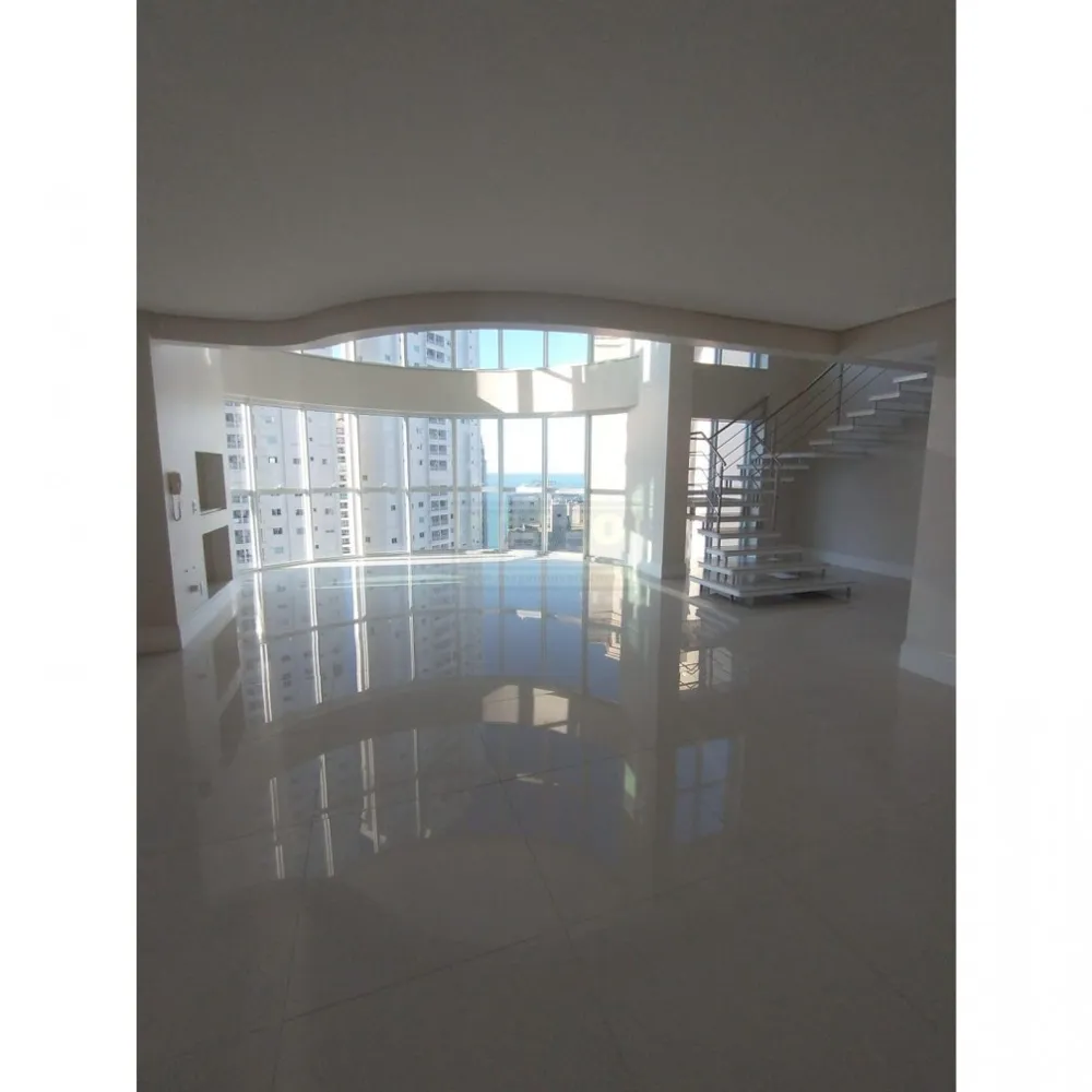 UM ALTO PADRÃO PARA MOBILIAR E DECORAR! PERTINHO DO MAR!
