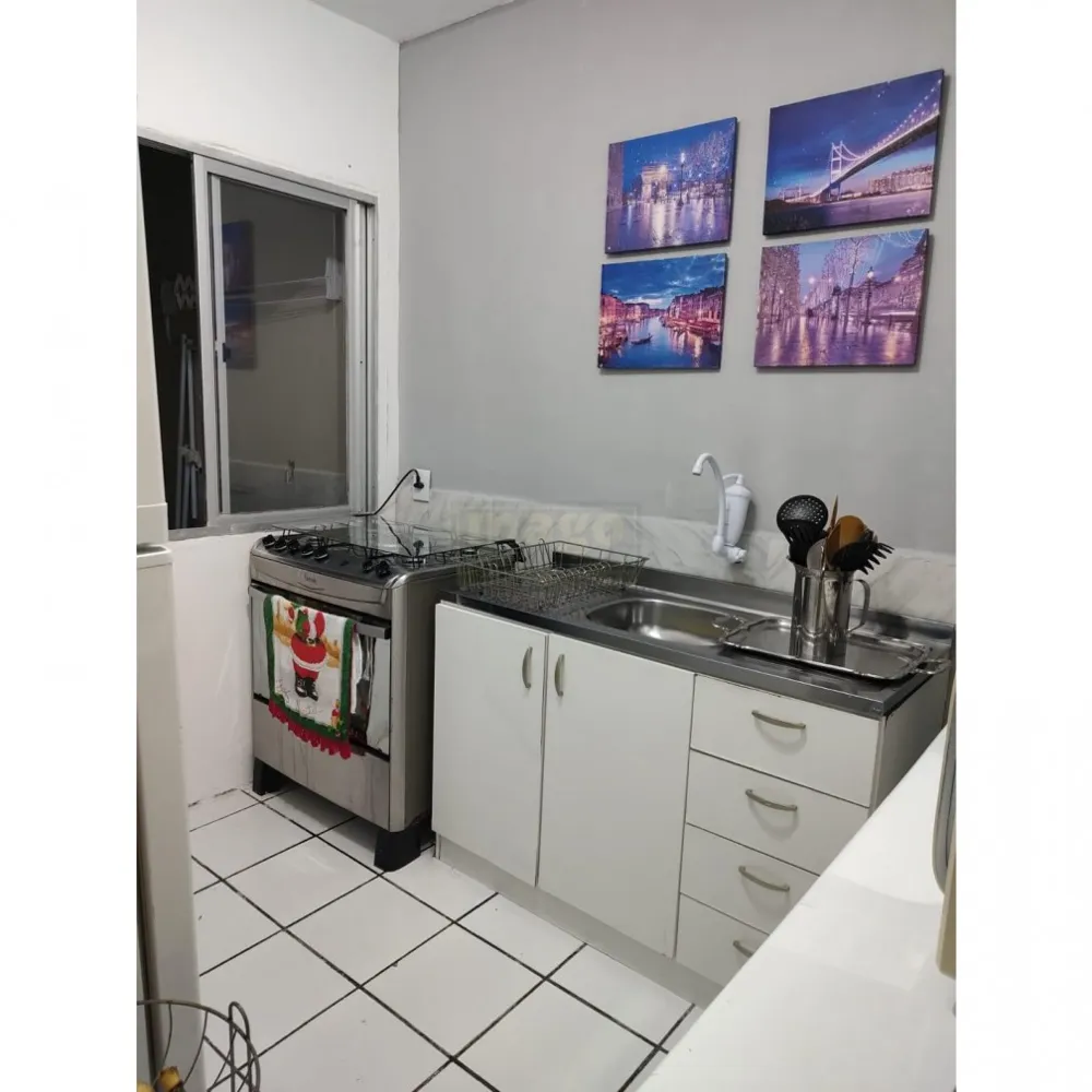 Casa em condominio á venda 