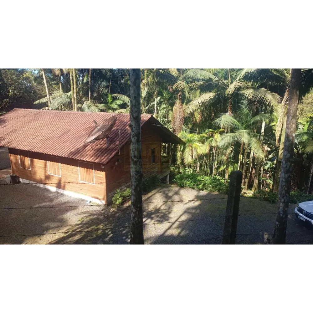 Lindo Sítio em Rio dos Cedros com Casa Mobiliada e Lago