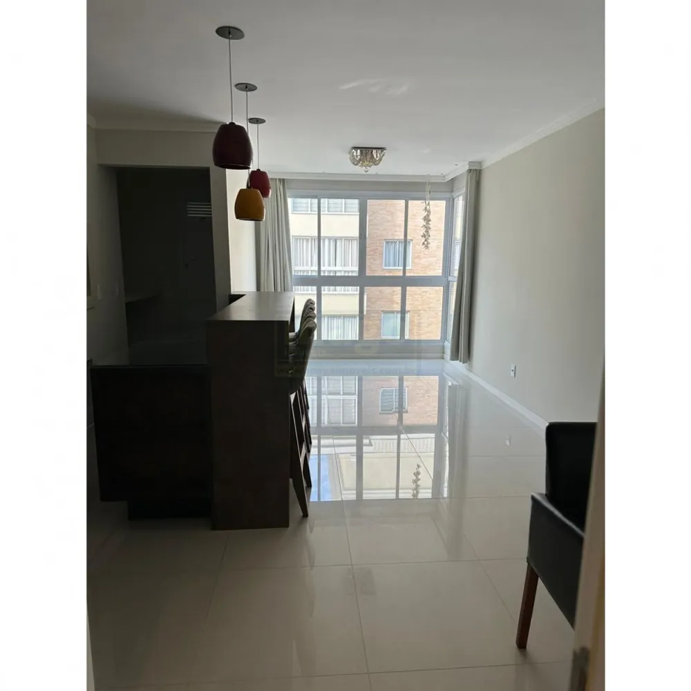 Apartamento em Condomínio nas Nações com 1 suite para Venda