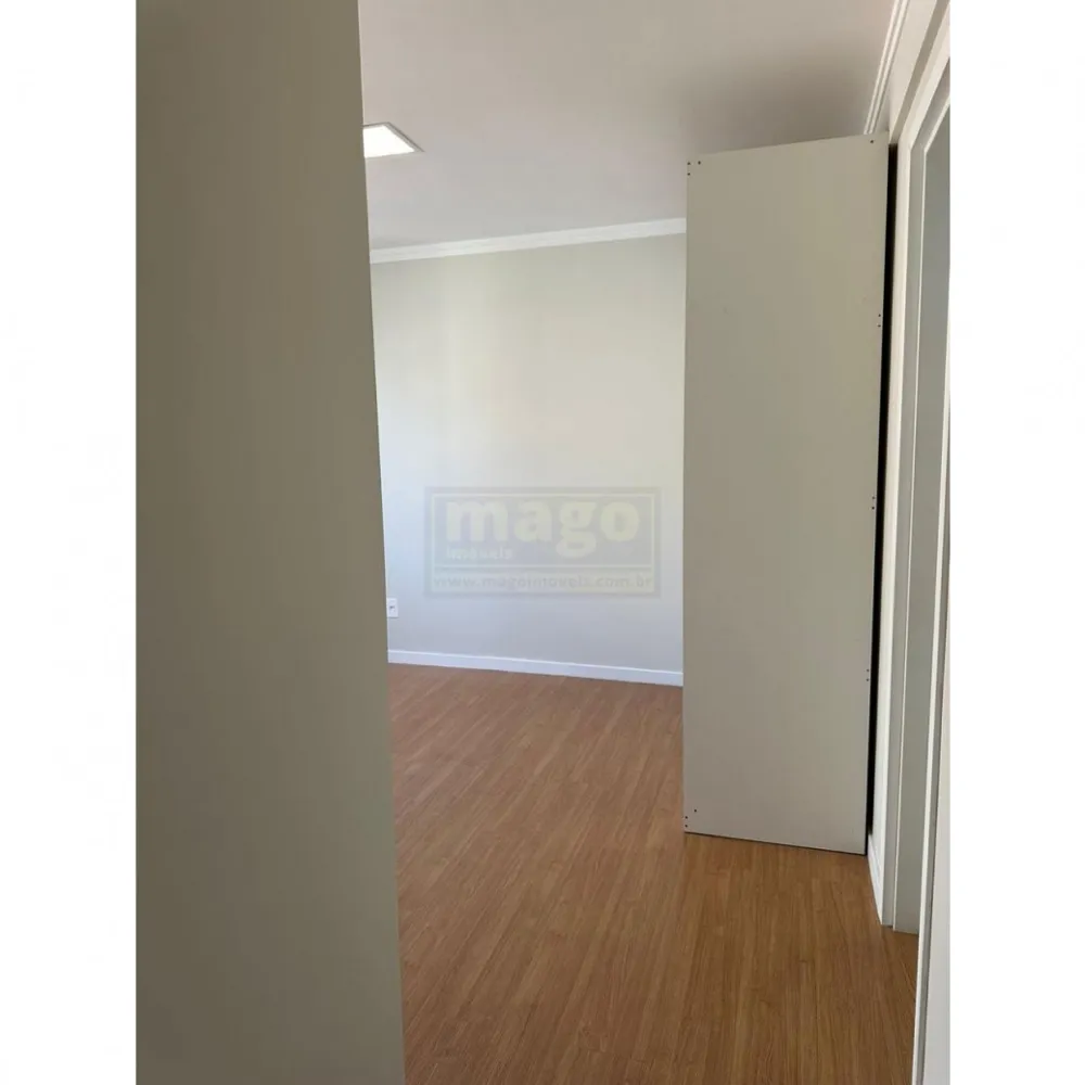 Apartamento em Condomínio nas Nações com 1 suite para Venda