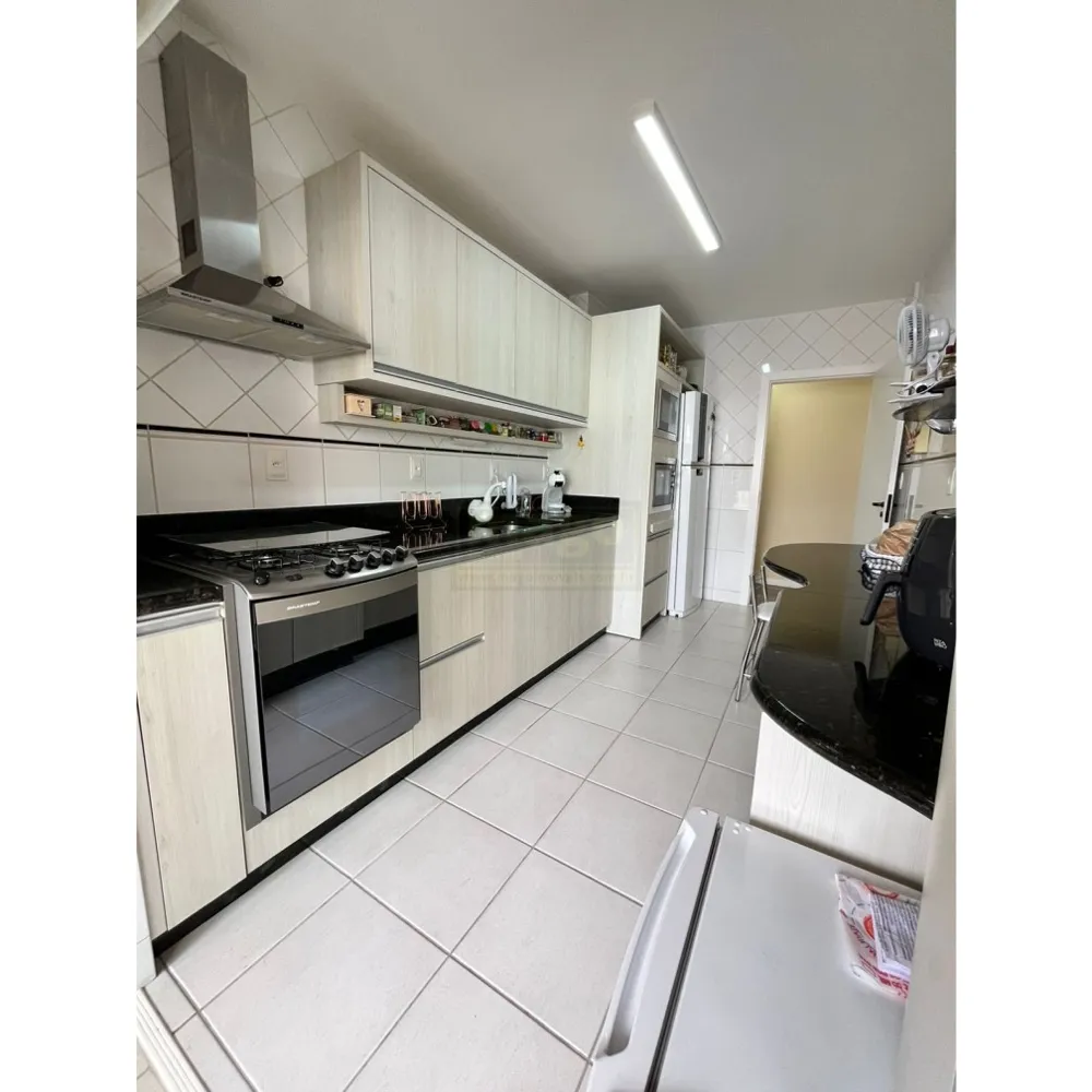 Apartamento 2 quartos para Venda no bairro Centro em Balneário Camboriú